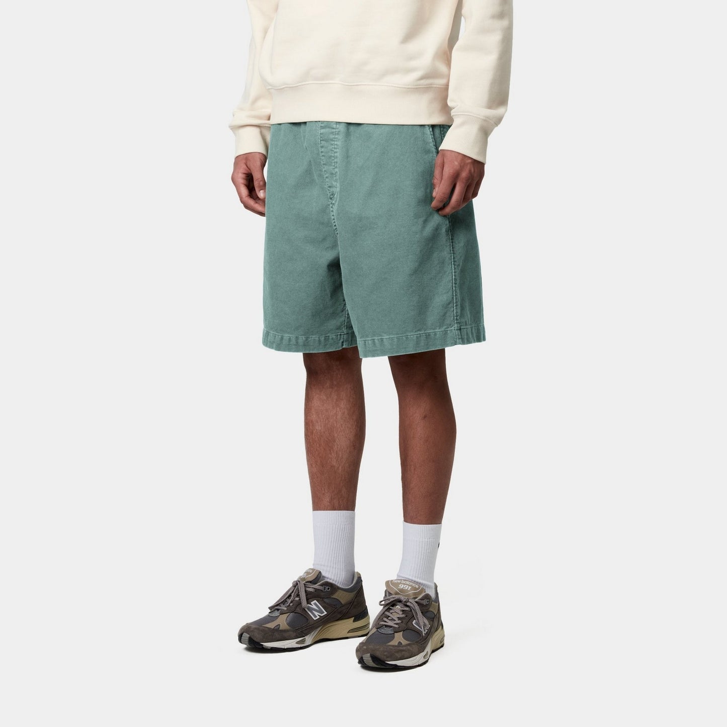 Reynold Corduroy Short | Silver Pine (dusky washed)